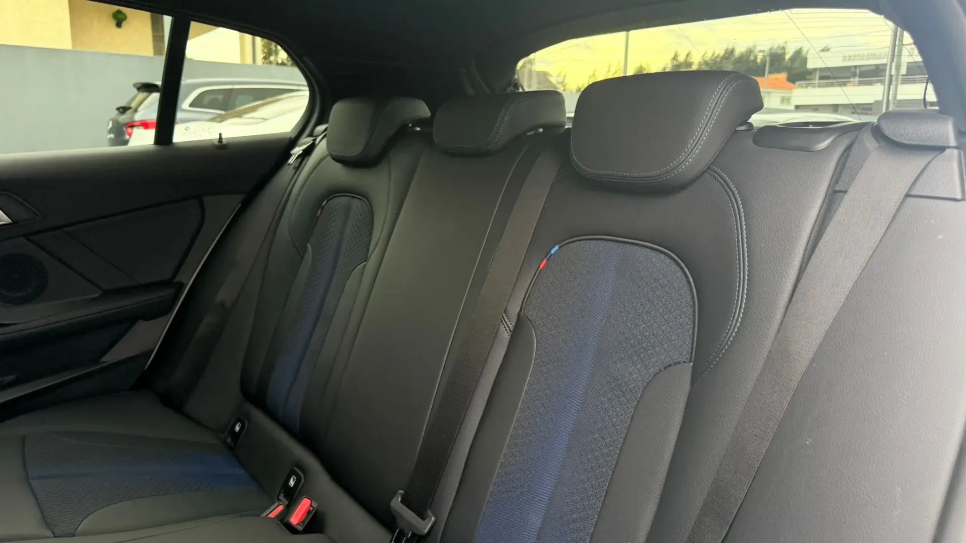 BMW 116 d Pack Desportivo M Auto 12