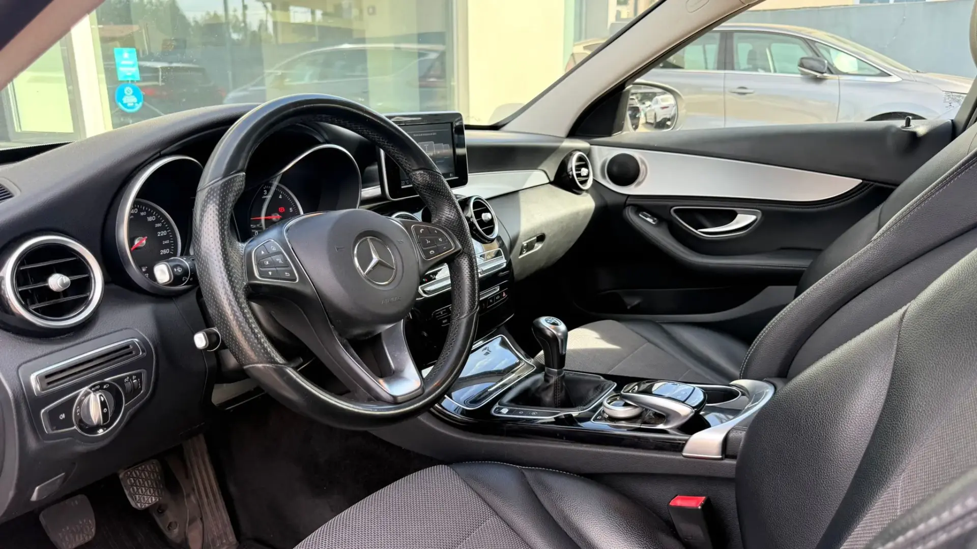 Mercedes-Benz C 180 BlueTEC Avantgarde 10