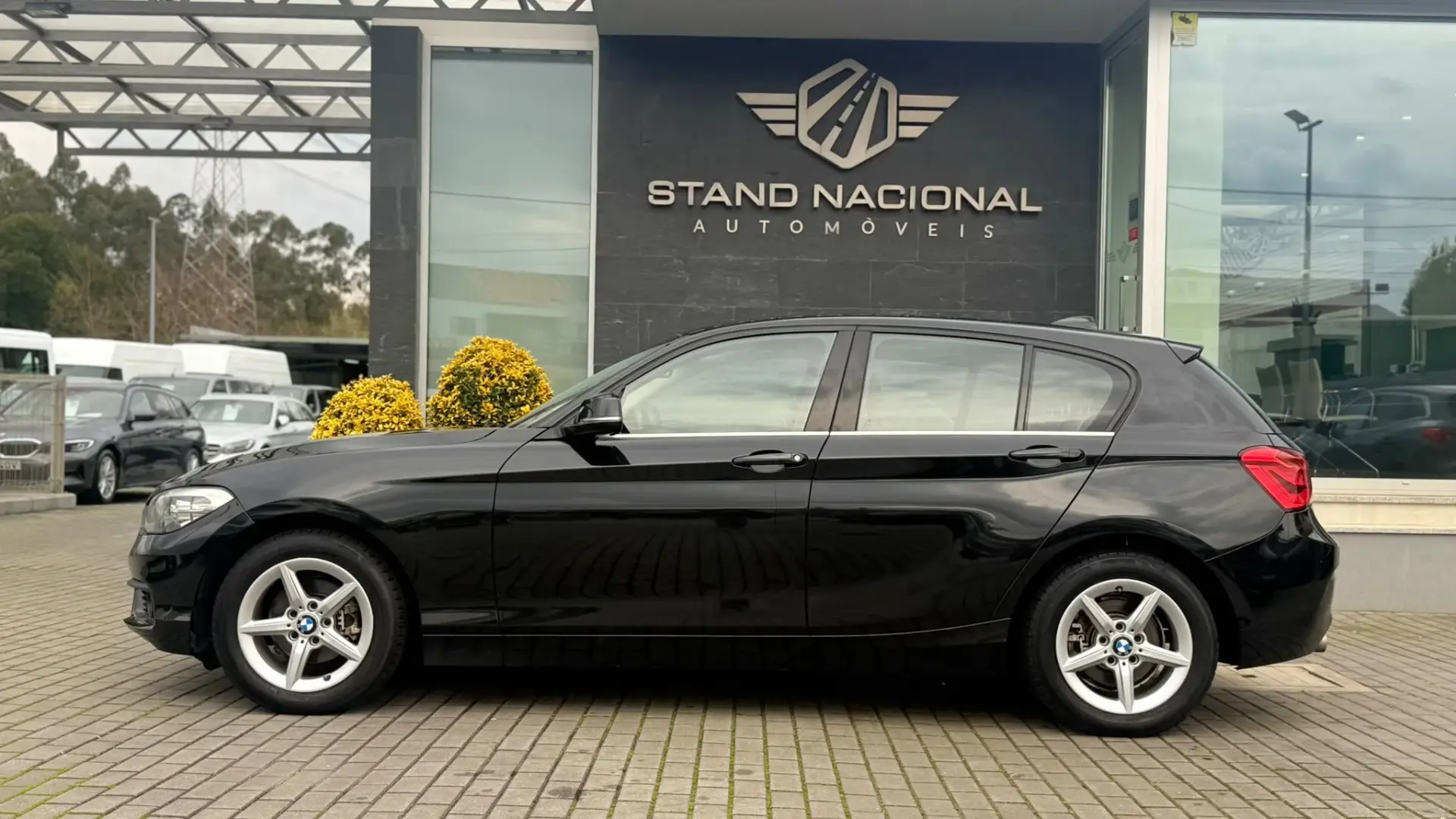 BMW 116 d Aut. Advantage 8