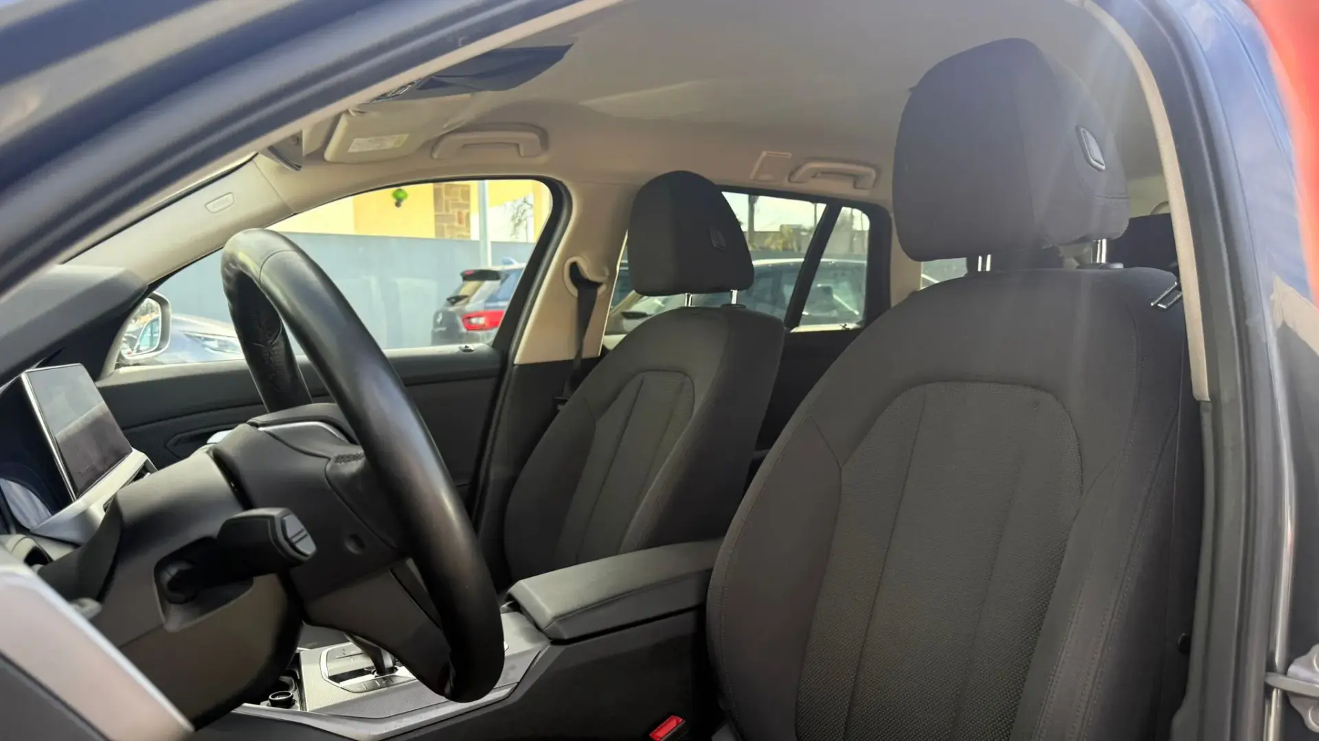 BMW 330 e Corporate Edition Auto 10