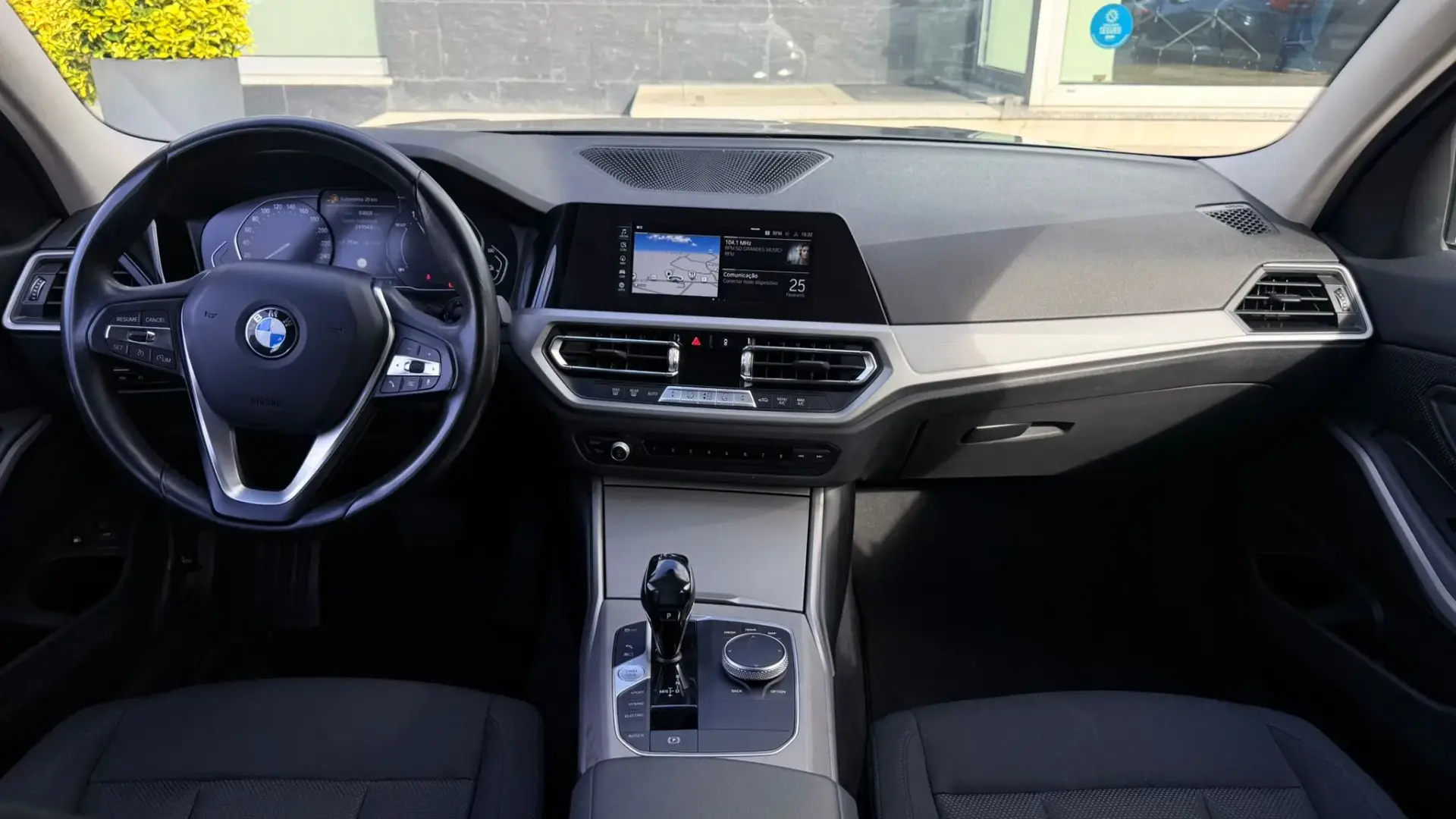 BMW 330 e Corporate Edition Auto 13