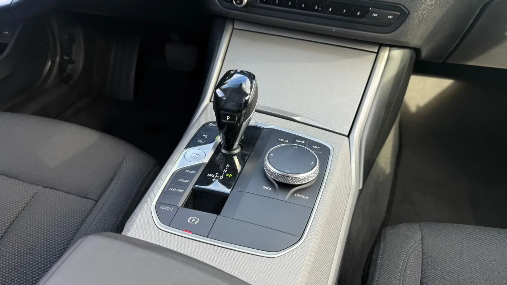 BMW 330 e Corporate Edition Auto 20