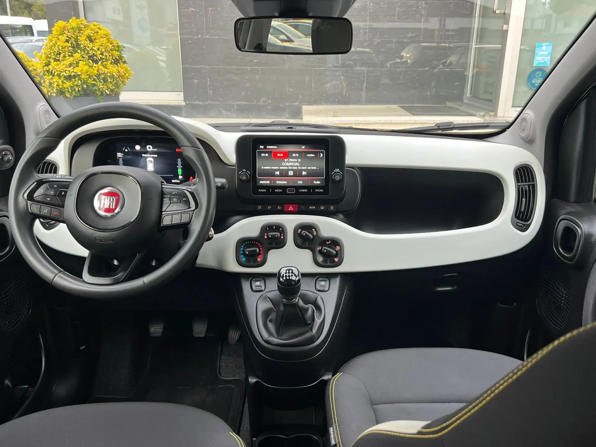 Fiat Panda Fiat Panda 1.0 Hybrid Pandina 16