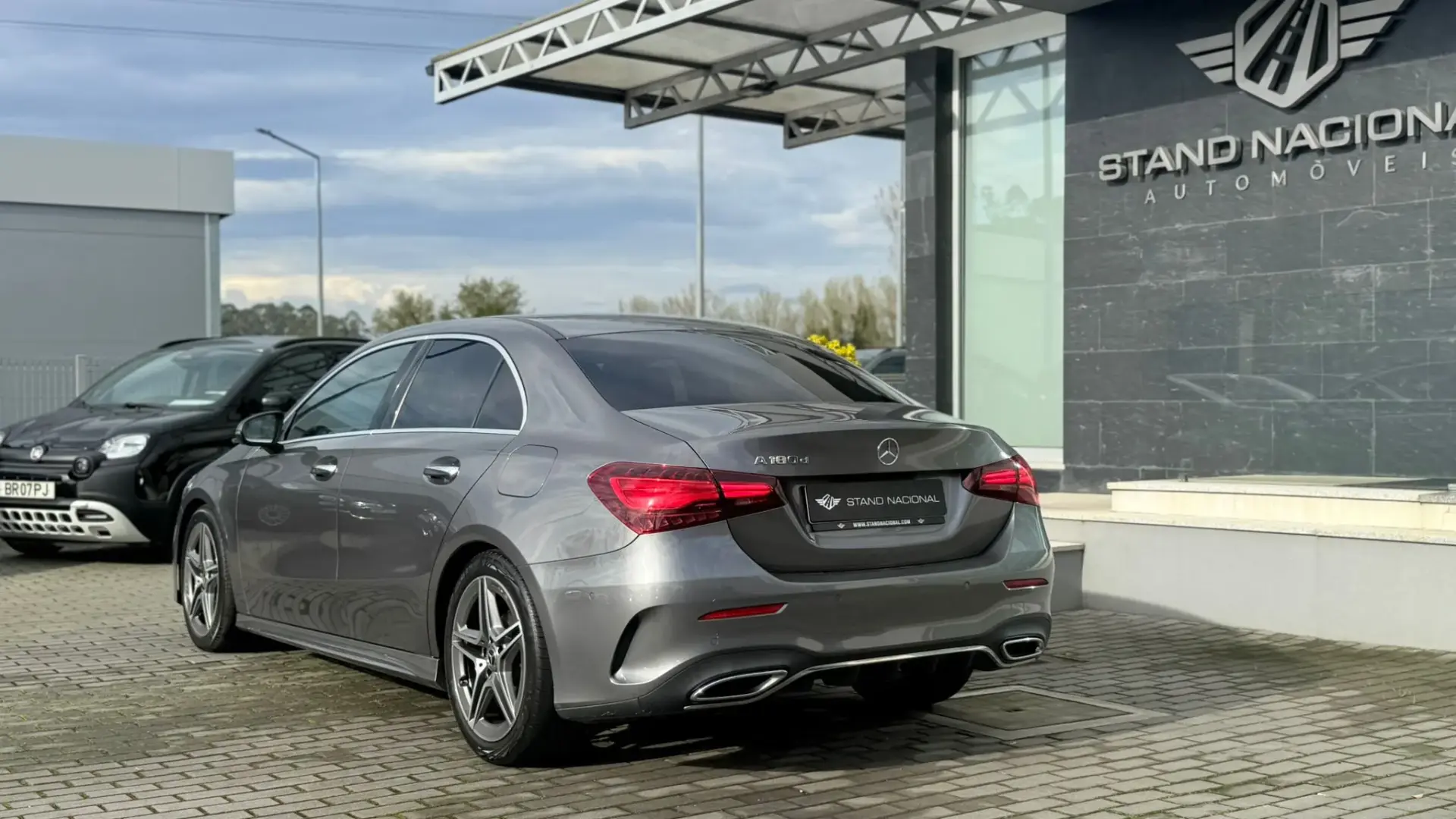 Mercedes-Benz A 180 Limousine d AMG Line Aut. 7