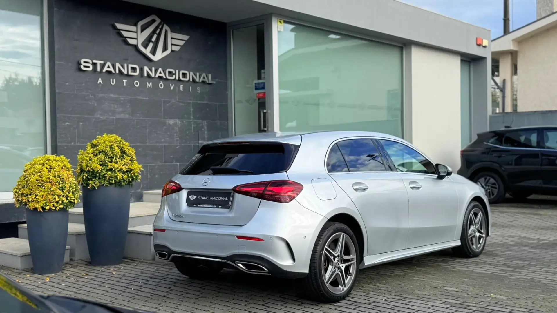 Mercedes-Benz A 250 e AMG Line 3