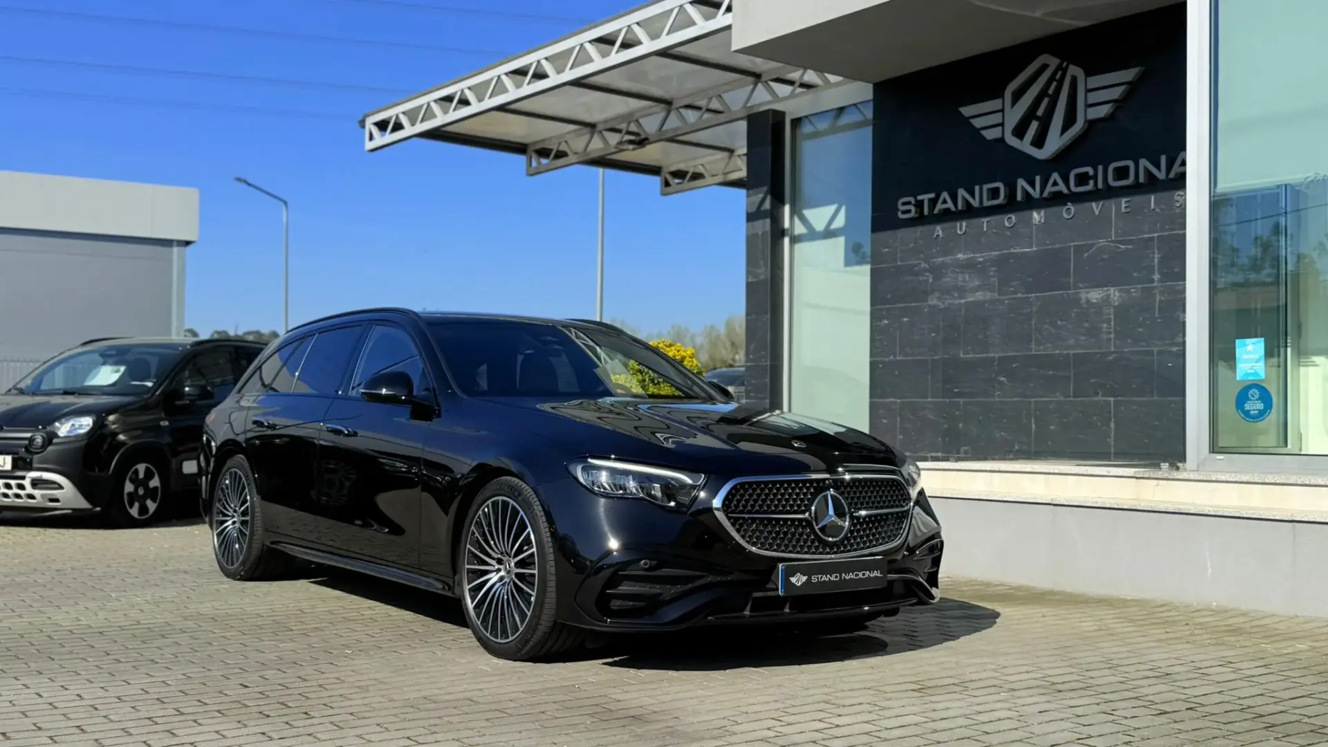 Mercedes-Benz E 300 de AMG Line 5