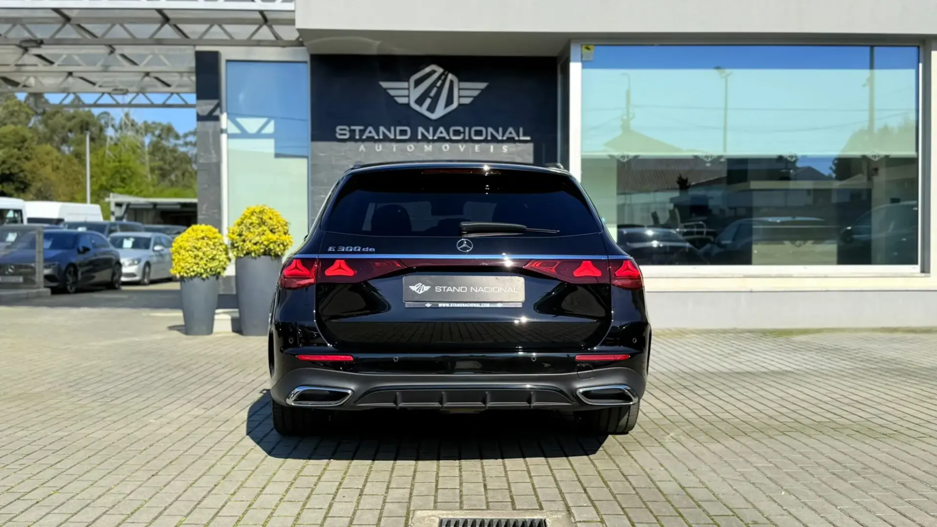 Mercedes-Benz E 300 de AMG Line 6