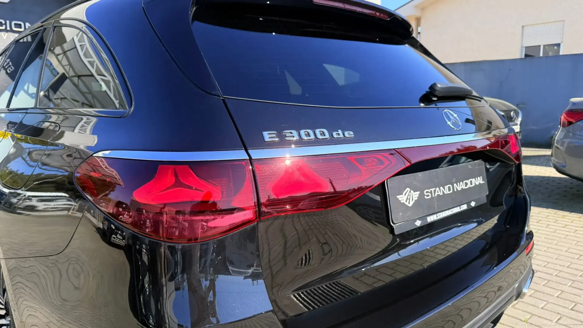 Mercedes-Benz E 300 de AMG Line 10