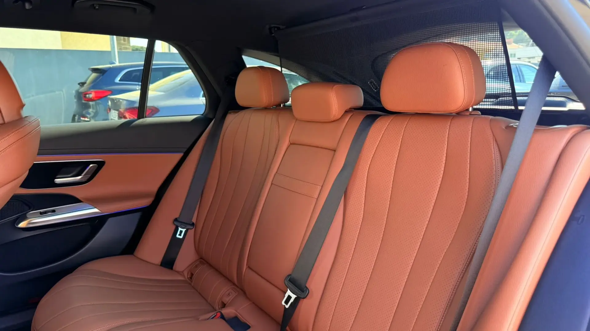 Mercedes-Benz E 300 de AMG Line 15