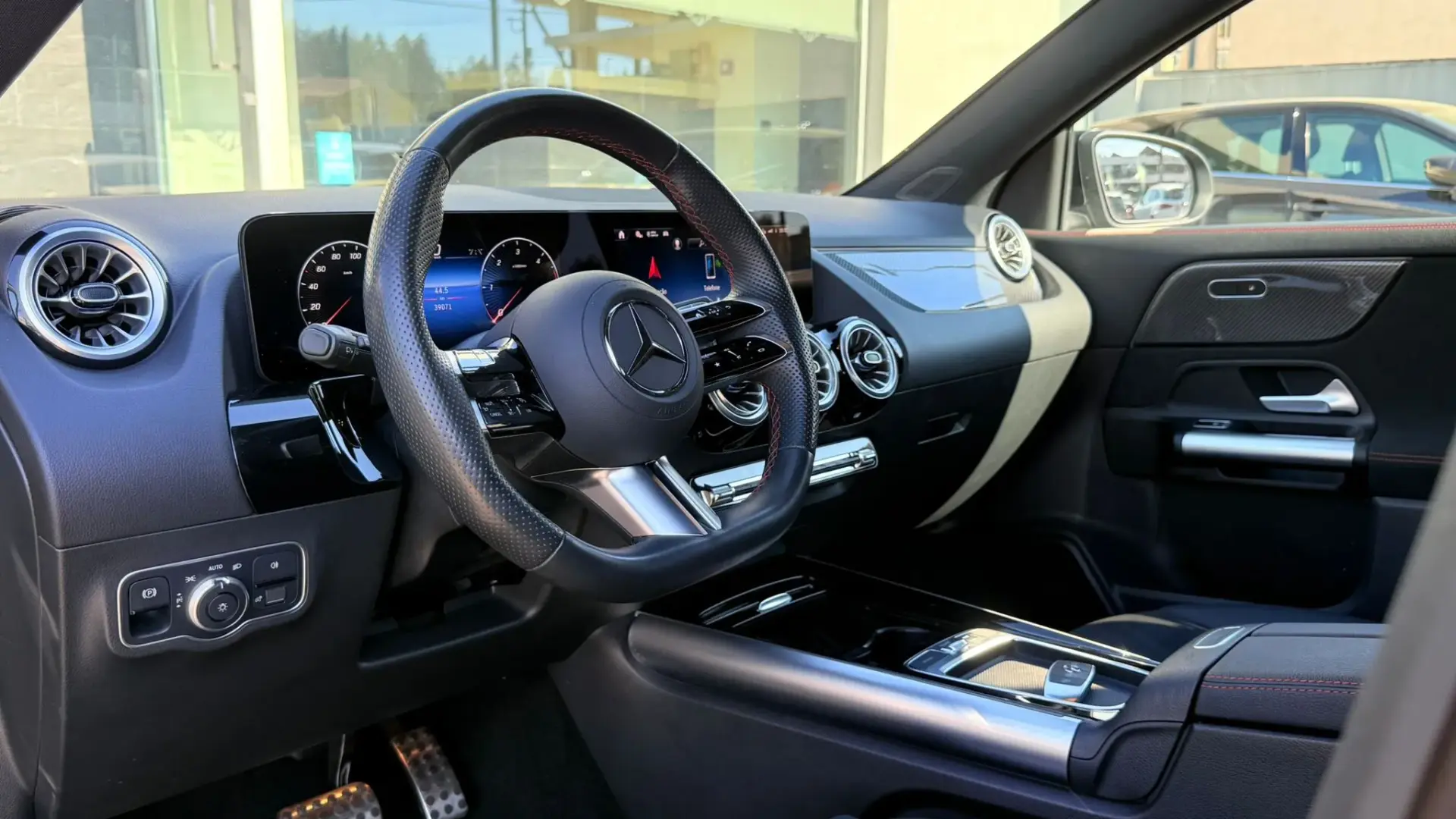 Mercedes-Benz GLA 200 d AMG Line 11