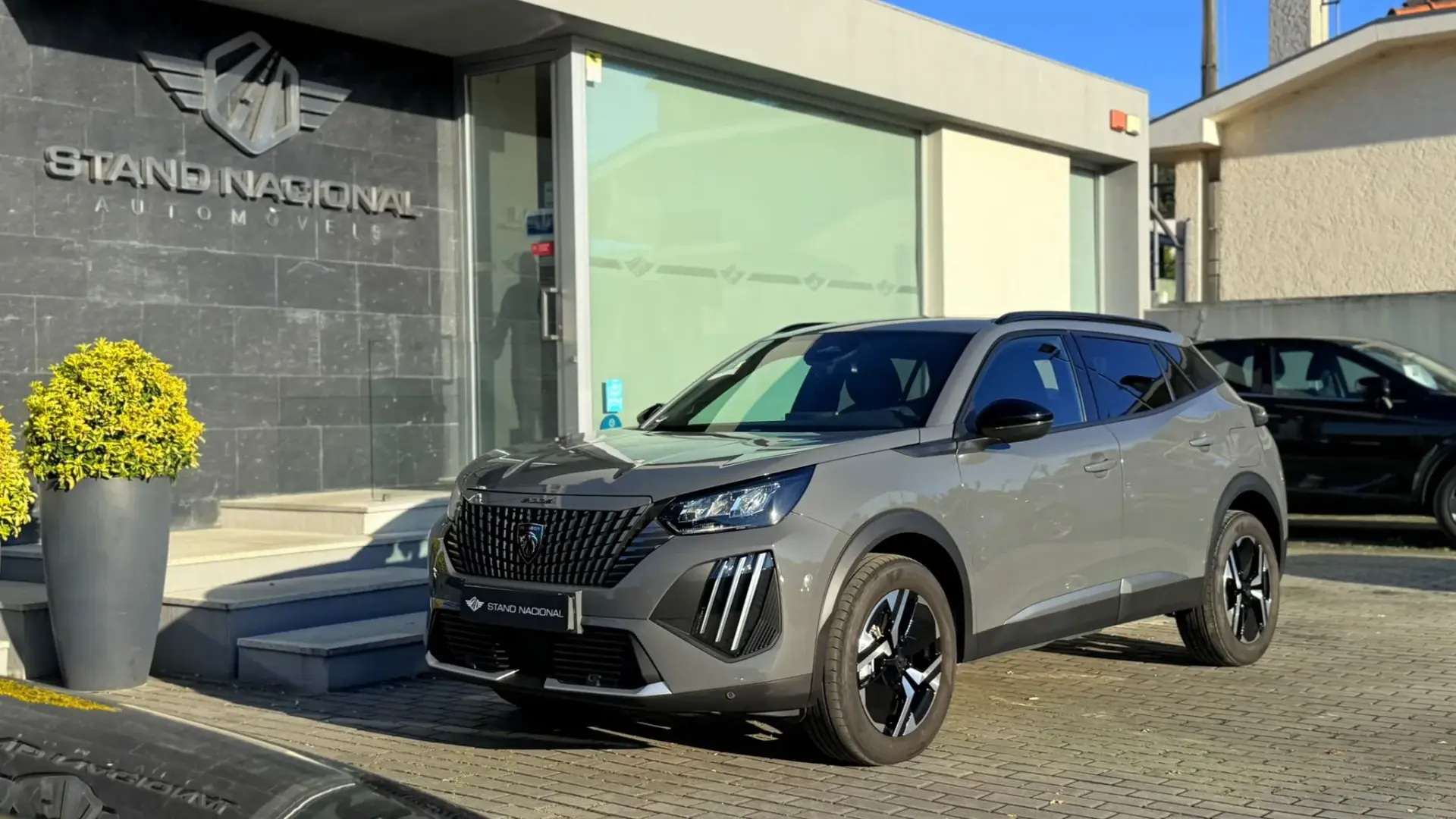 Peugeot 2008 1.2 Hybrid Allure e-DCS6 7