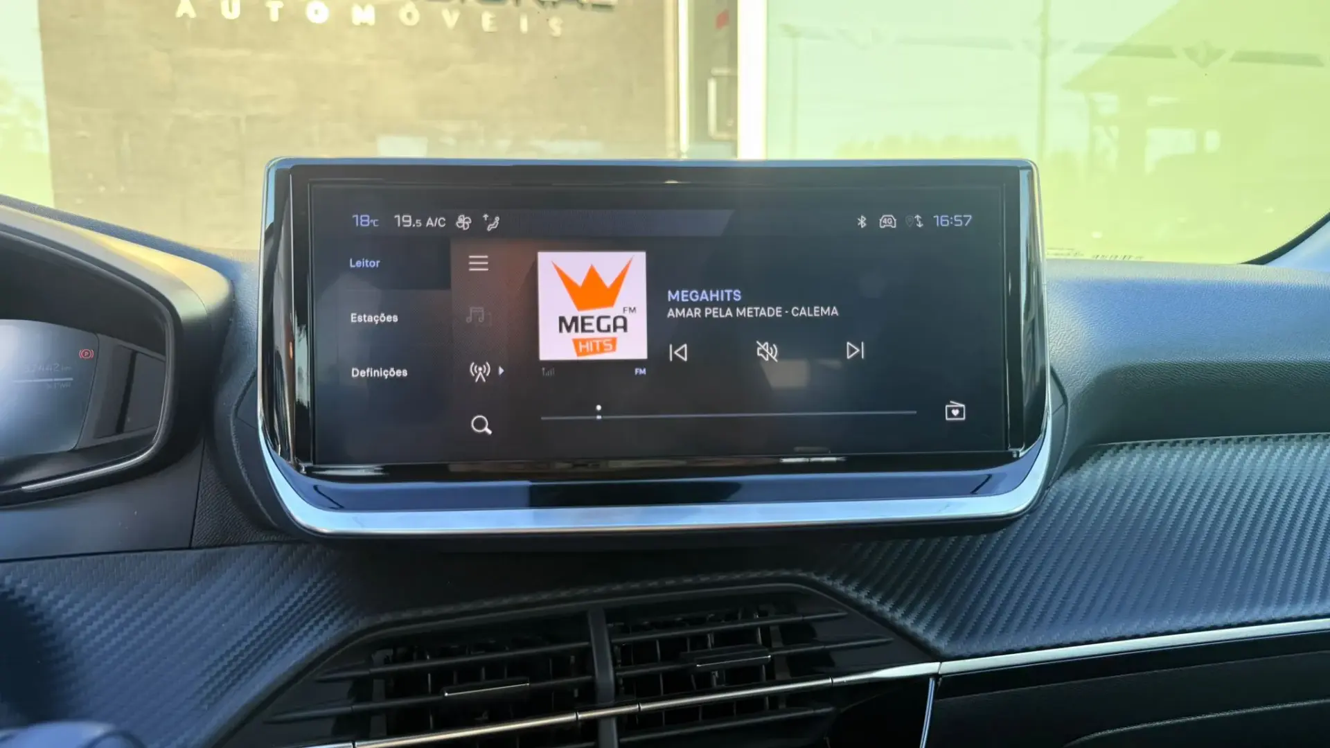 Peugeot 208 Peugeot 208 1.2 Hybrid Allure e-DCS6 20