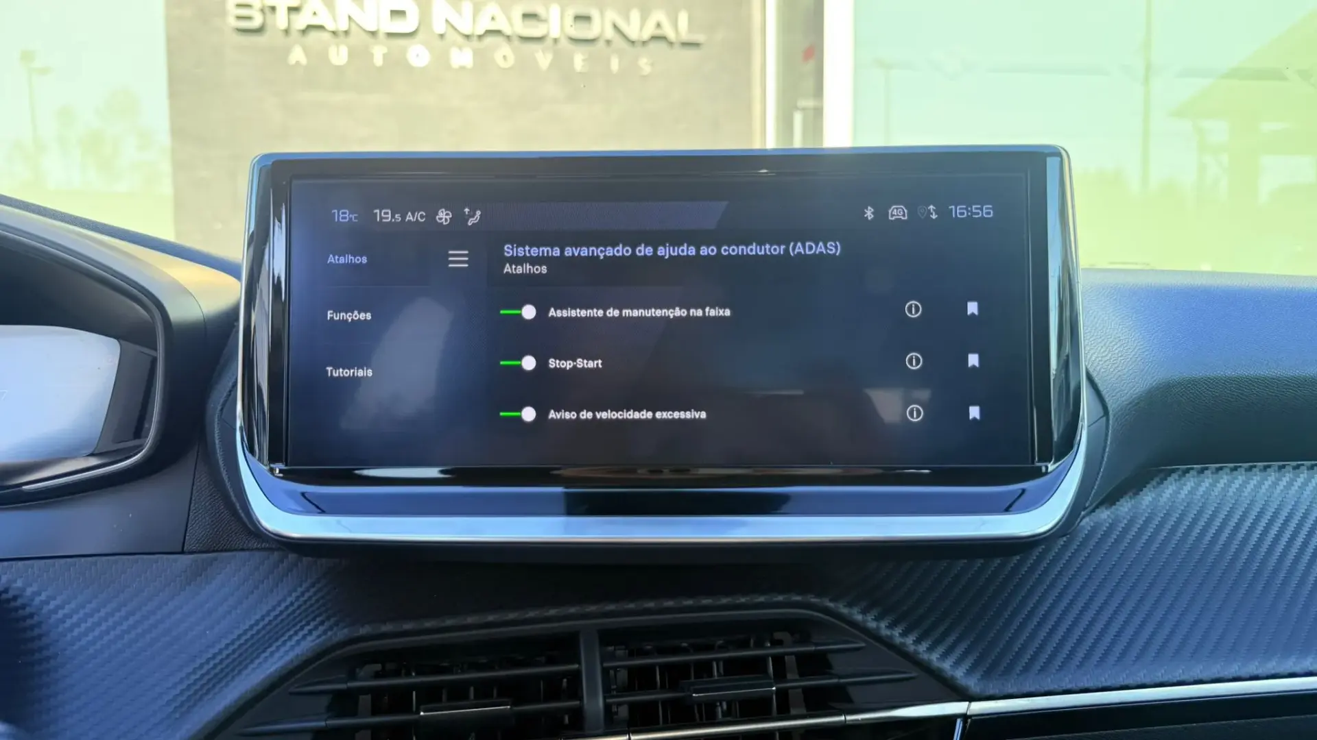 Peugeot 208 Peugeot 208 1.2 Hybrid Allure e-DCS6 21