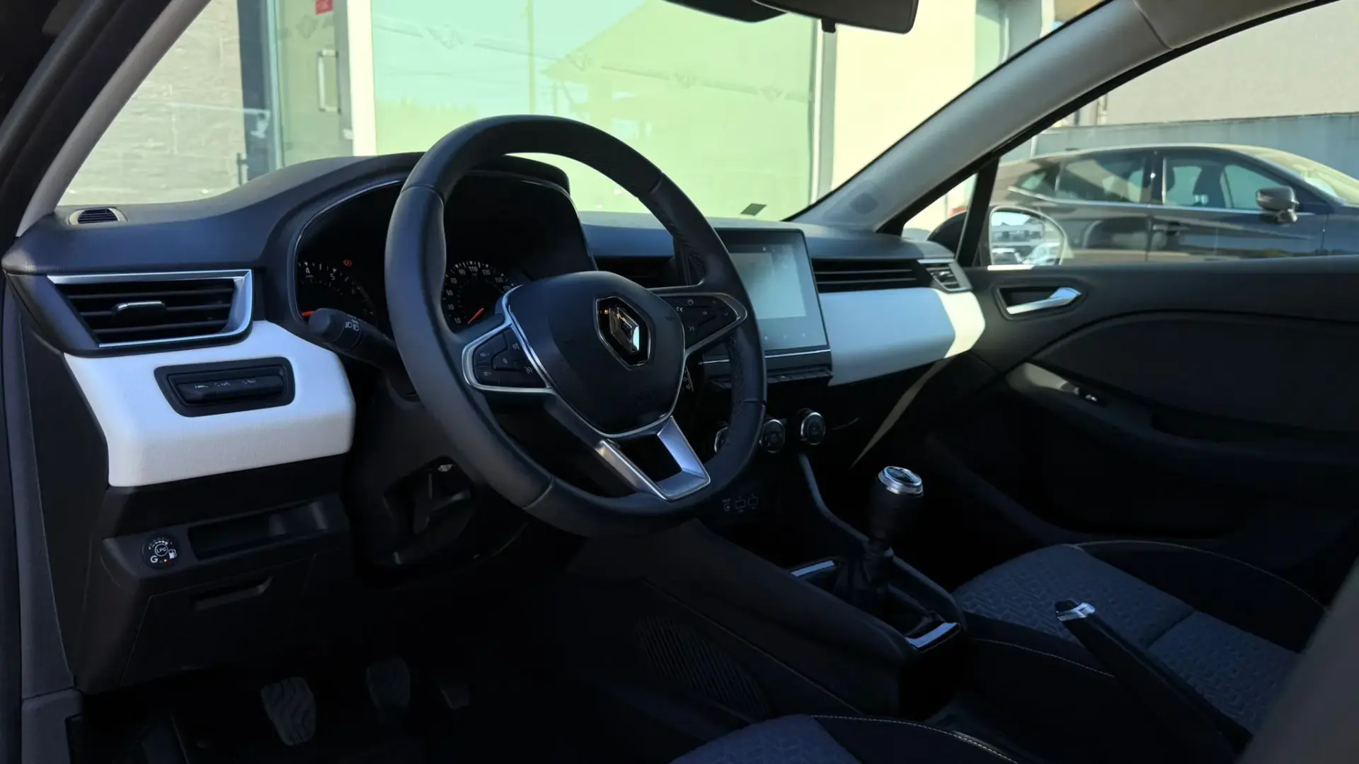 Renault Clio 1.0 TCe Evolution Bi-Fuel 12