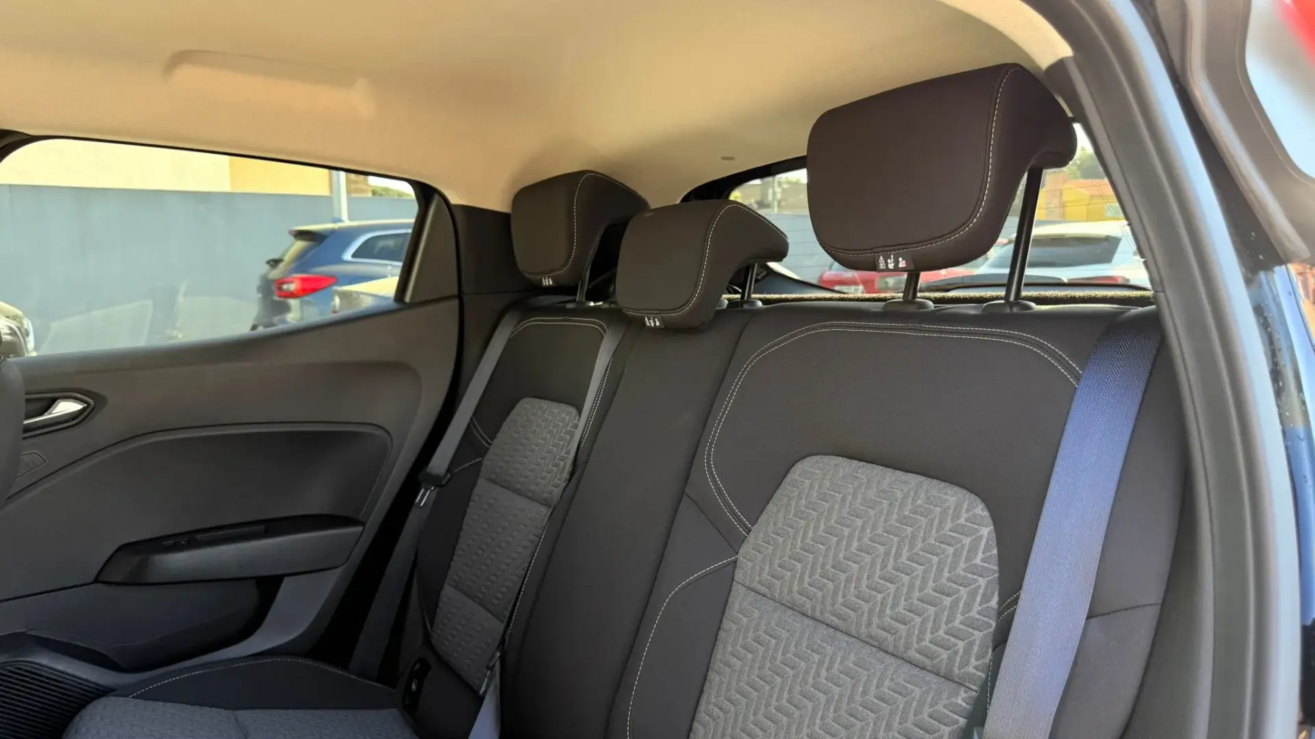 Renault Clio 1.0 TCe Evolution Bi-Fuel 11