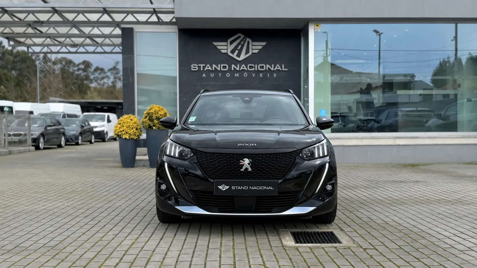 Peugeot e-2008 50 kWh GT 2