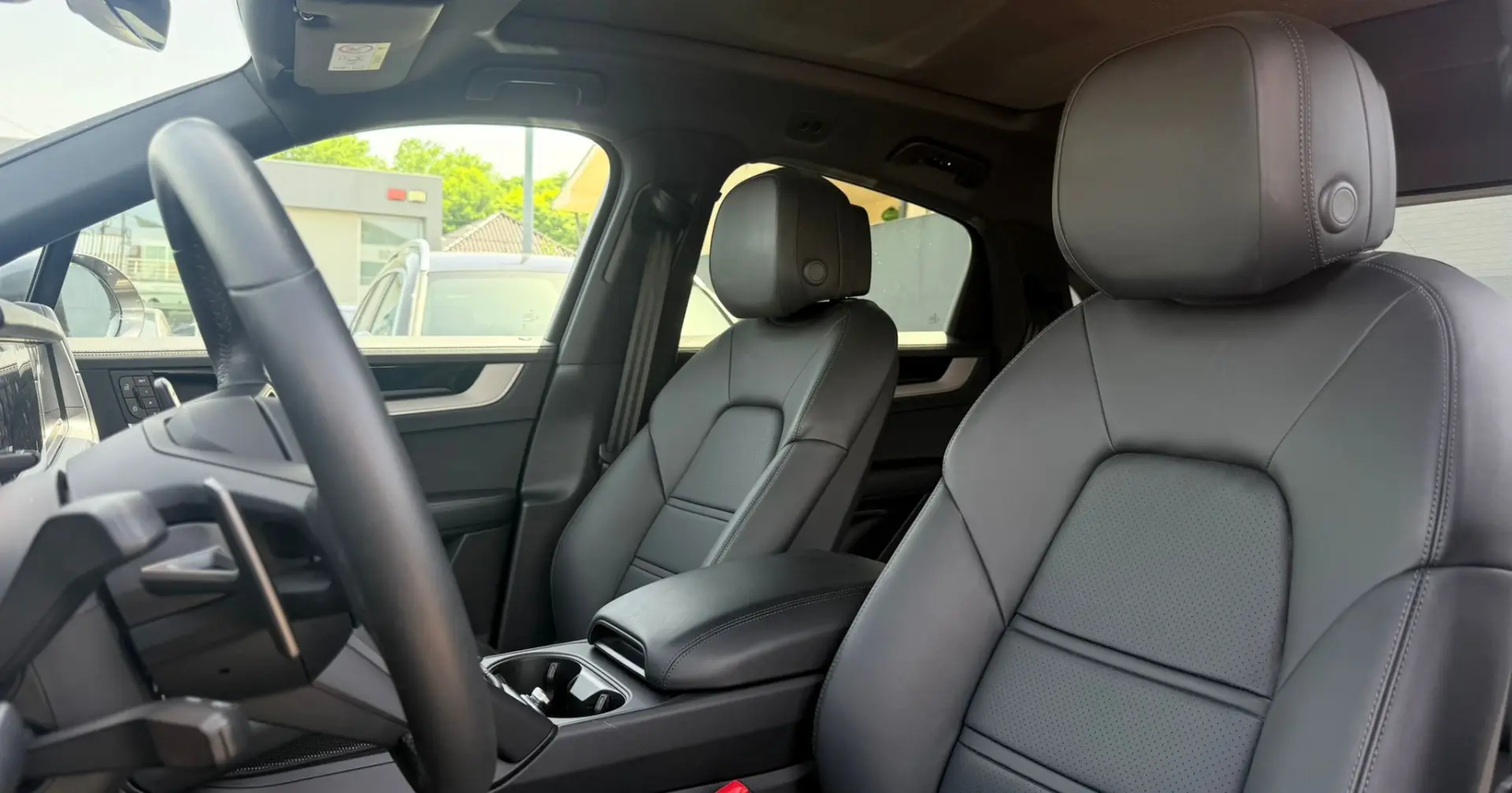 Porsche Cayenne Coupé E-Hybrid 10