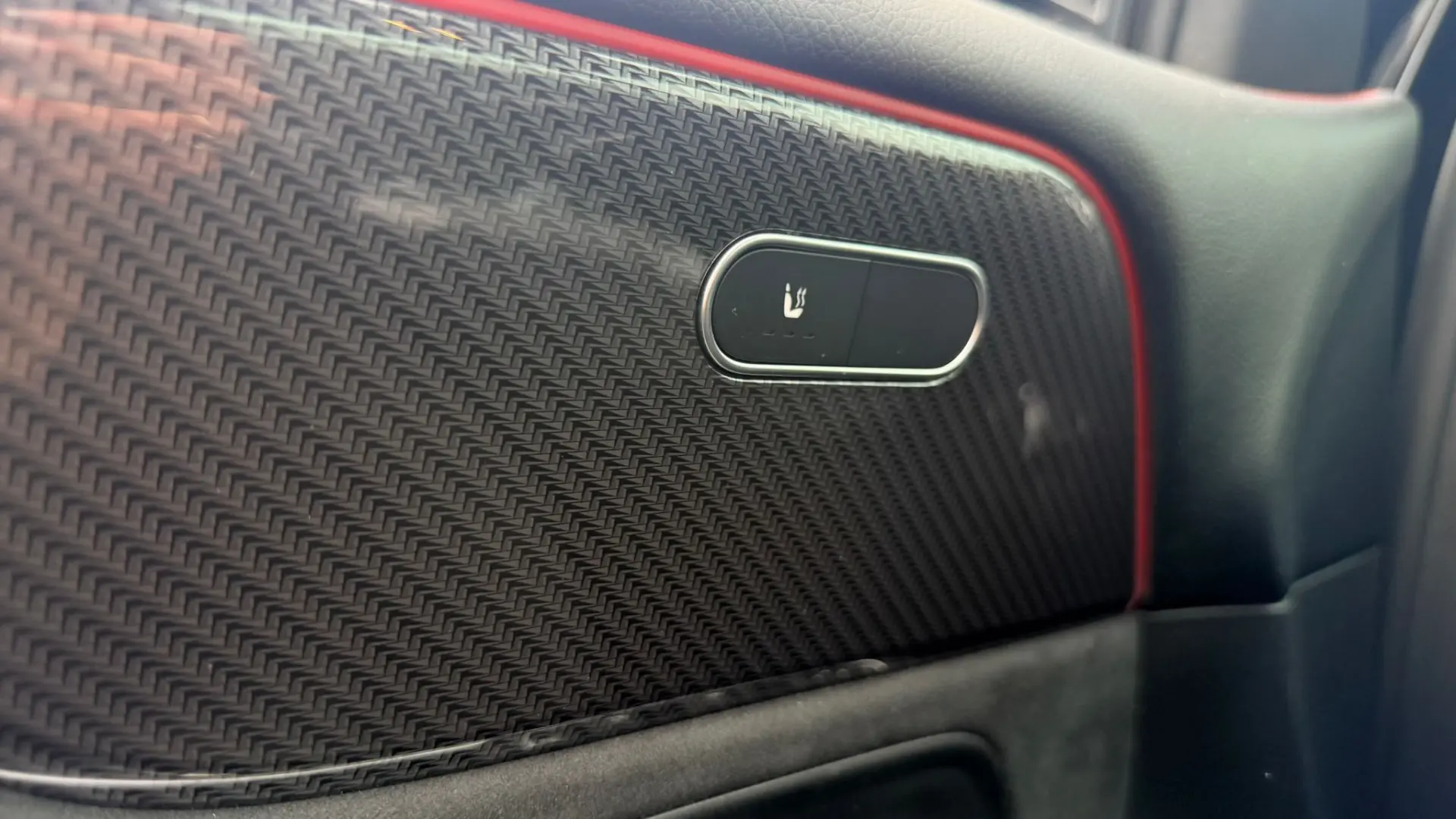 Mercedes-Benz GLB 180 d AMG Line 14