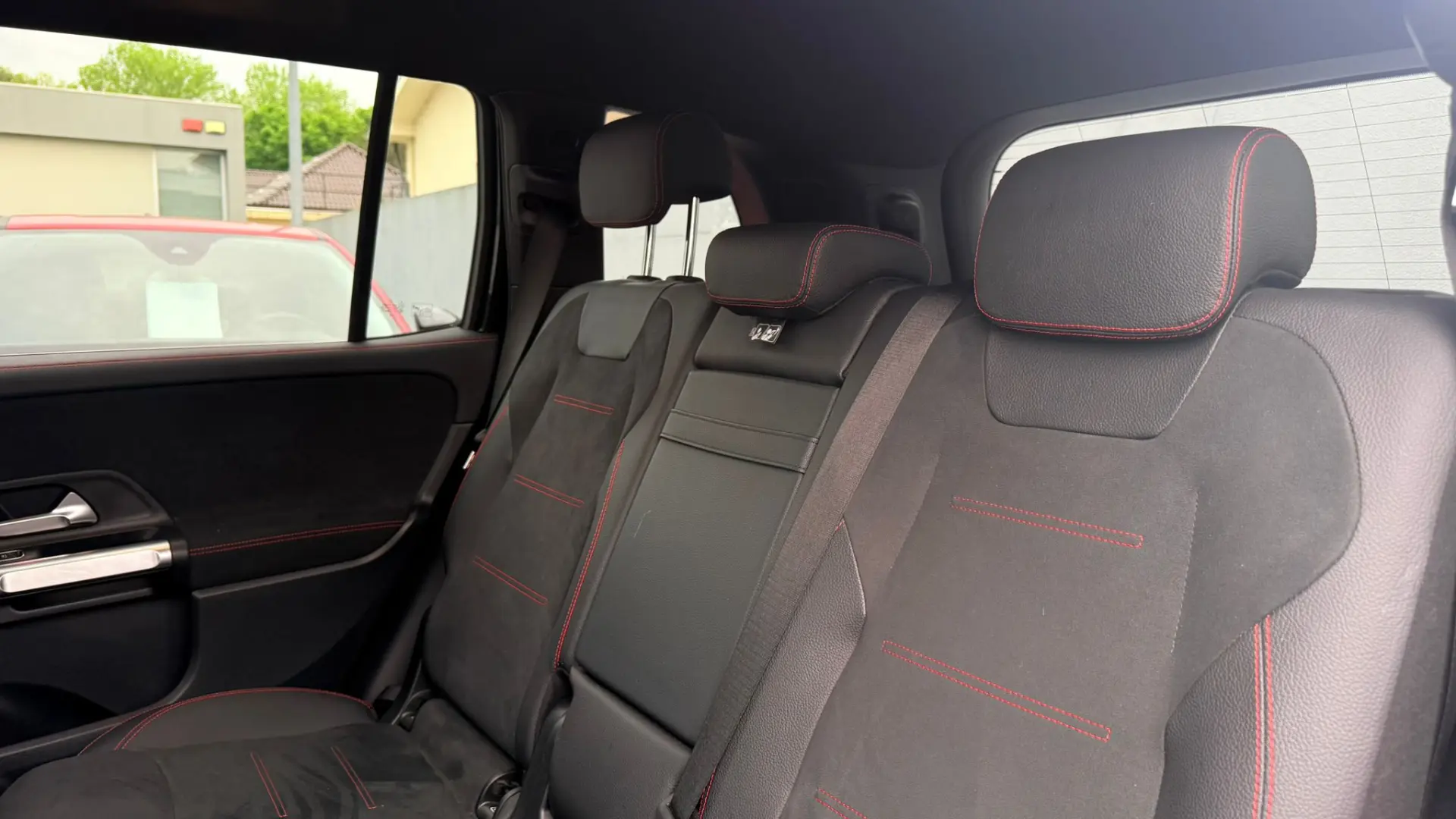 Mercedes-Benz GLB 180 d AMG Line 10