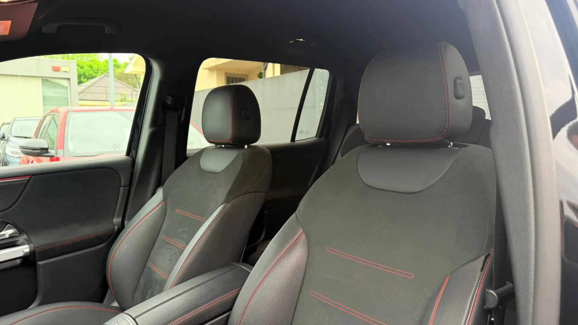 Mercedes-Benz GLB 180 d AMG Line 9