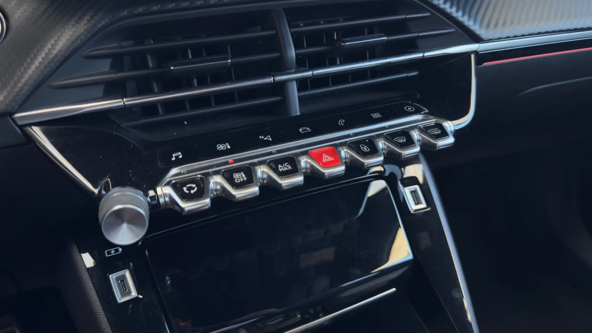 Peugeot e-2008 50 kWh GT 20
