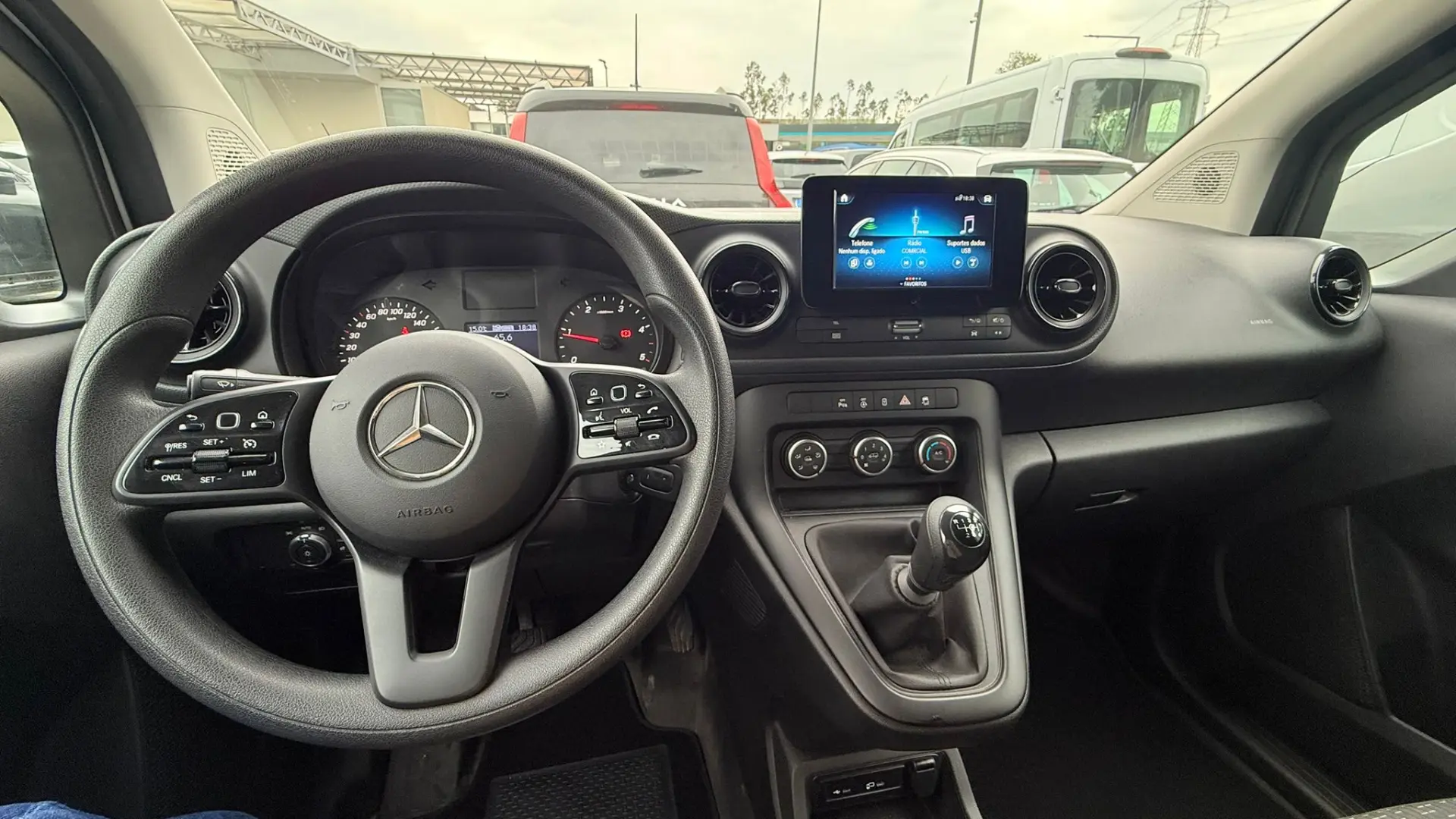 Mercedes-Benz Citan Outro 8