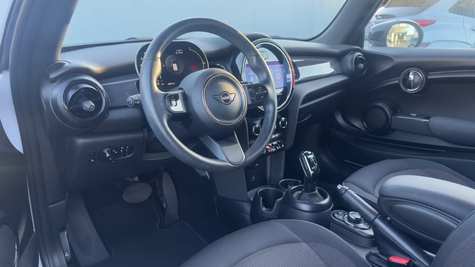 MINI 3 Portas Cooper Auto 10