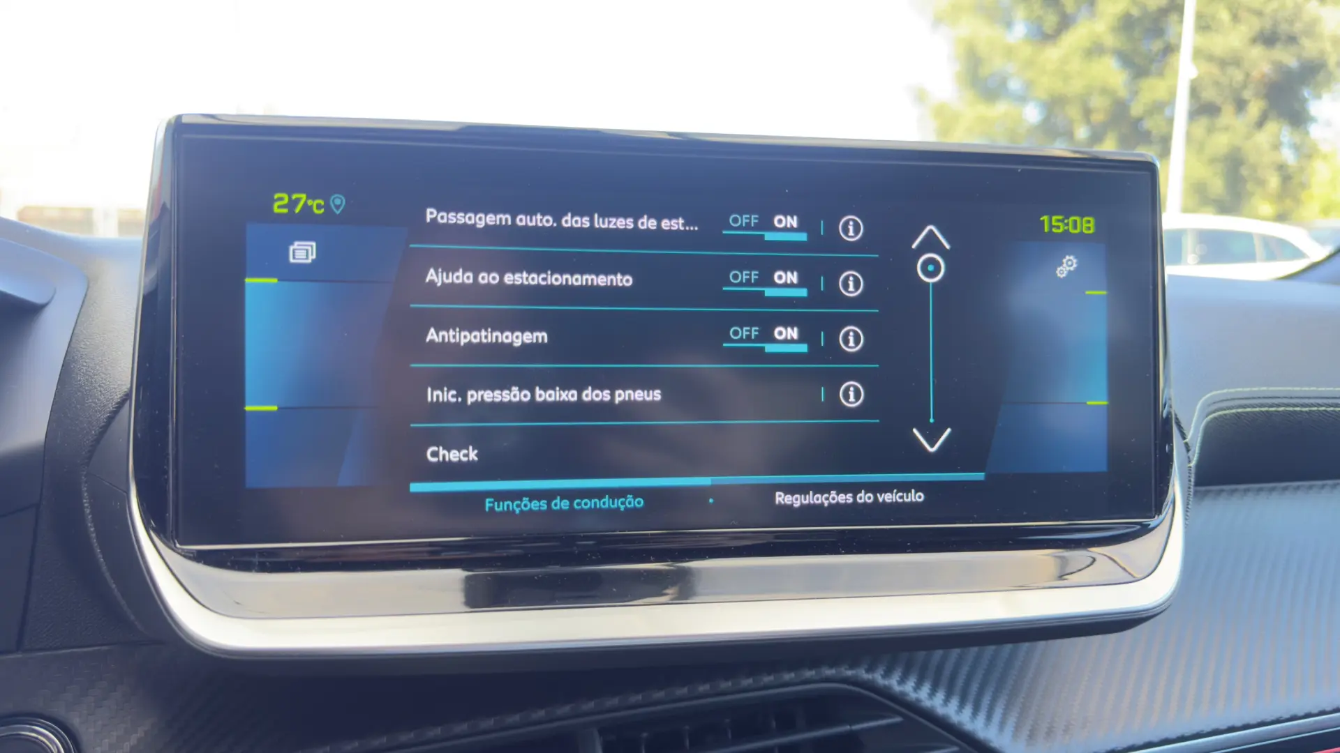 Peugeot e-2008 50 kWh GT 24