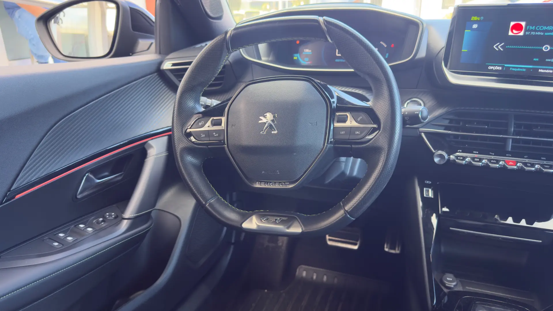 Peugeot e-2008 50 kWh GT 17
