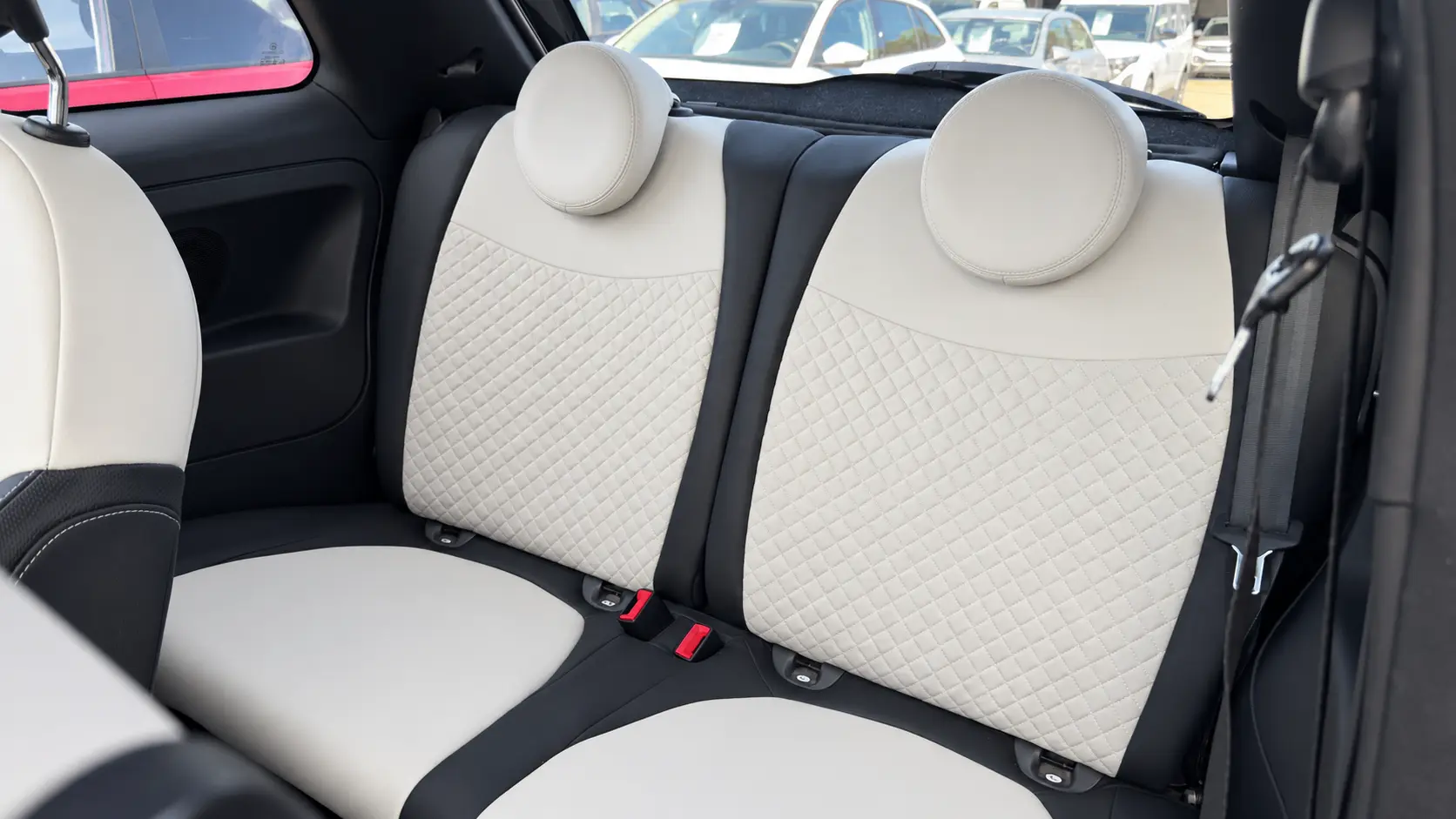 Fiat 500 1.0 Hybrid Dolcevita 12