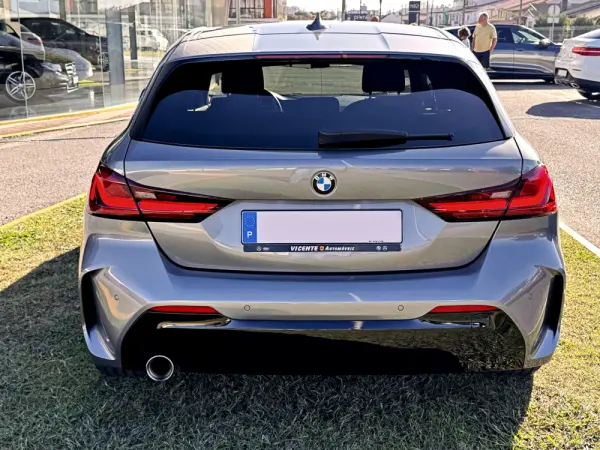 BMW 116 d Pack Desportivo M Auto 6