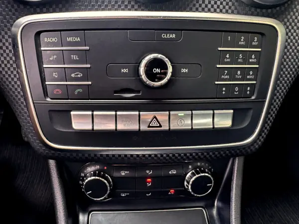 Mercedes-Benz A 180 d Urban 17