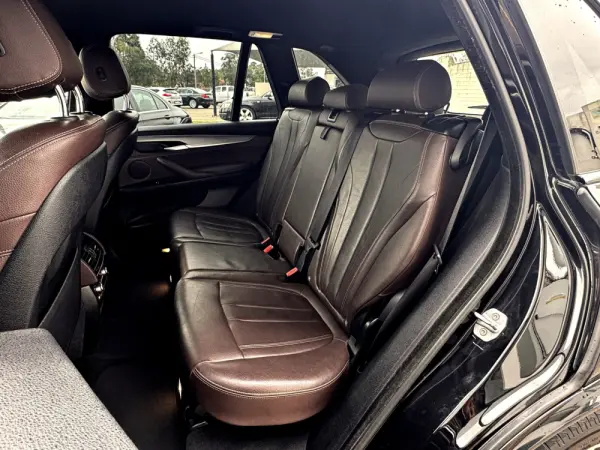 BMW X5 25 d sDrive Pack M 8