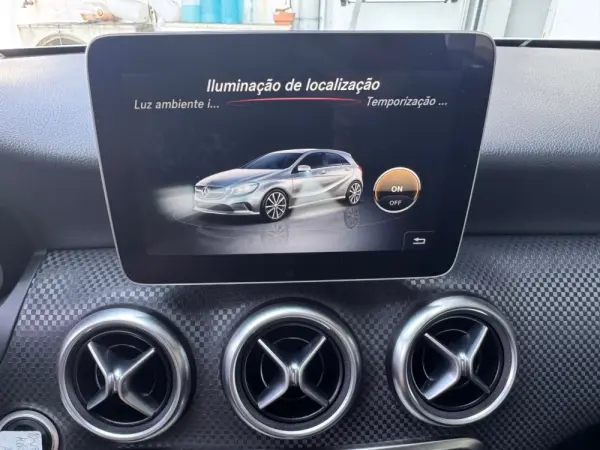 Mercedes-Benz A 180 d Urban 33