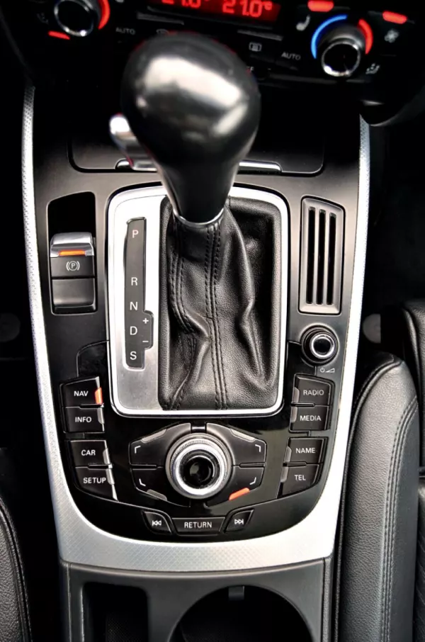 Audi A5 2.7 TDi Multitronic 18