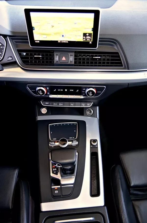 Audi Q5 2.0 TDi quattro Sport S-tronic 17