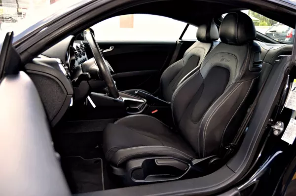 Audi TT Roadster 2.0 TDi quattro S-line 8