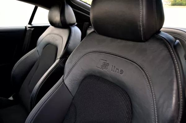 Audi TT Roadster 2.0 TDi quattro S-line 9