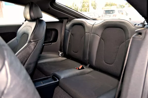 Audi TT Roadster 2.0 TDi quattro S-line 10