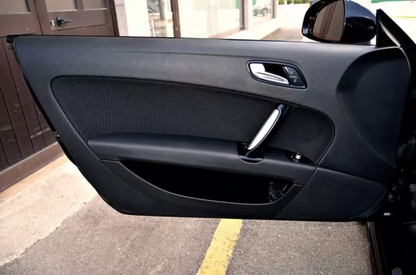 Audi TT Roadster 2.0 TDi quattro S-line 11