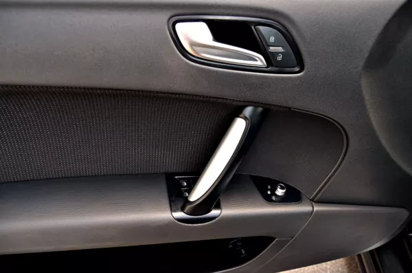 Audi TT Roadster 2.0 TDi quattro S-line 12