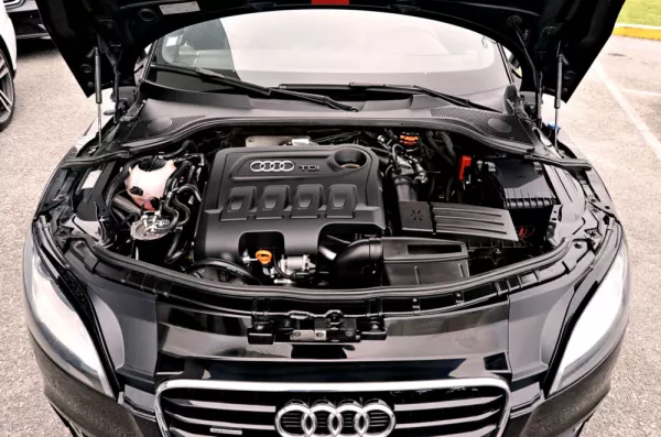 Audi TT Roadster 2.0 TDi quattro S-line 25