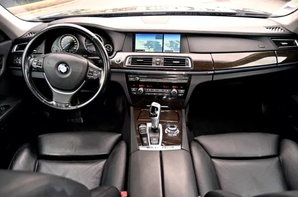 BMW 740 d 13