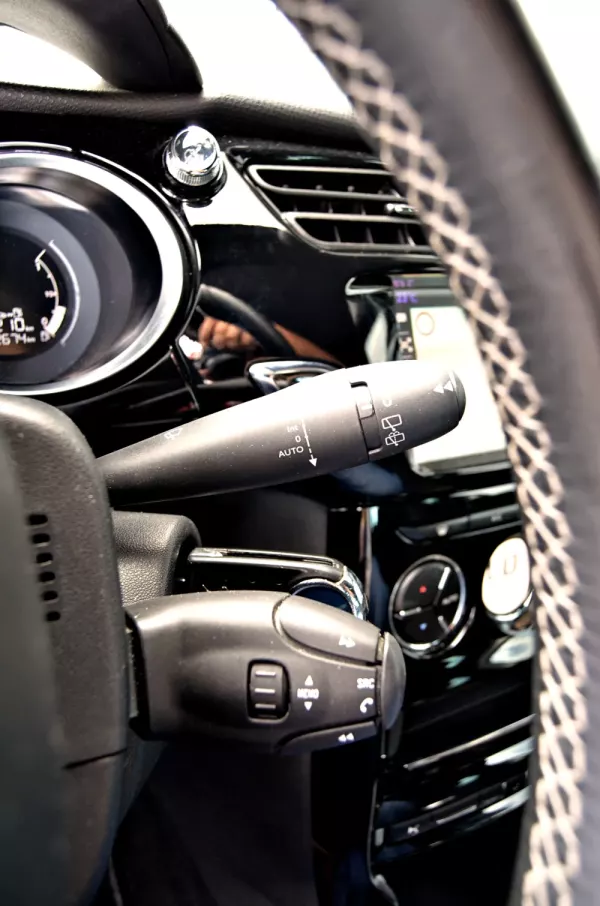 DS DS3 3 1.6 BlueHDi Sport Chic 15