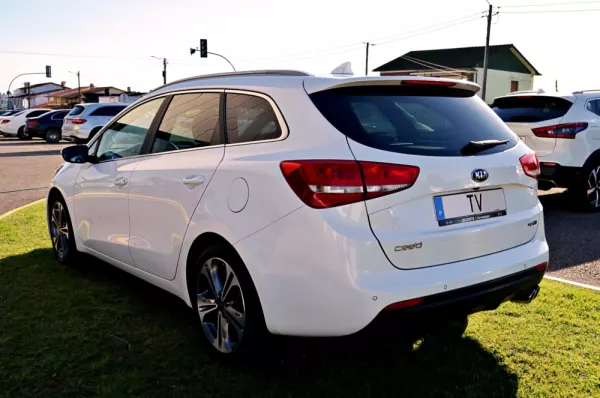 Kia Ceed SW 1.6 CRDi GT Line 5
