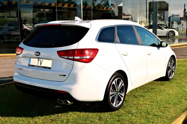 Kia Ceed SW 1.6 CRDi GT Line 7