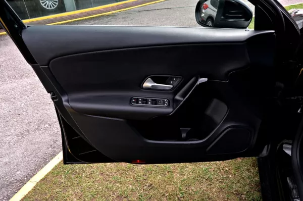 Mercedes-Benz A 180 d Business Solutions Aut. 10