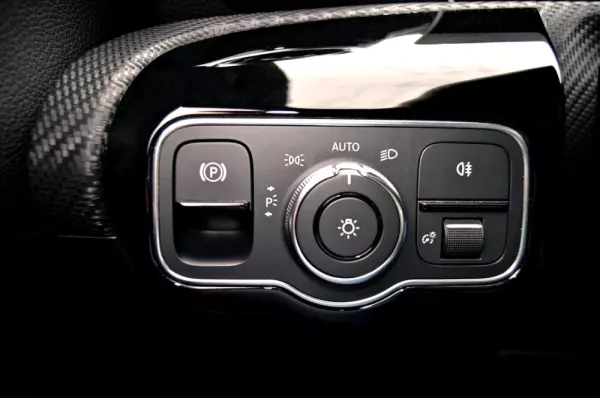 Mercedes-Benz A 180 d Business Solutions Aut. 12