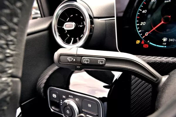 Mercedes-Benz A 180 d Business Solutions Aut. 13