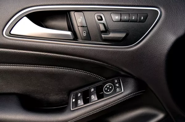 Mercedes-Benz B 220 CDi AMG Line 11